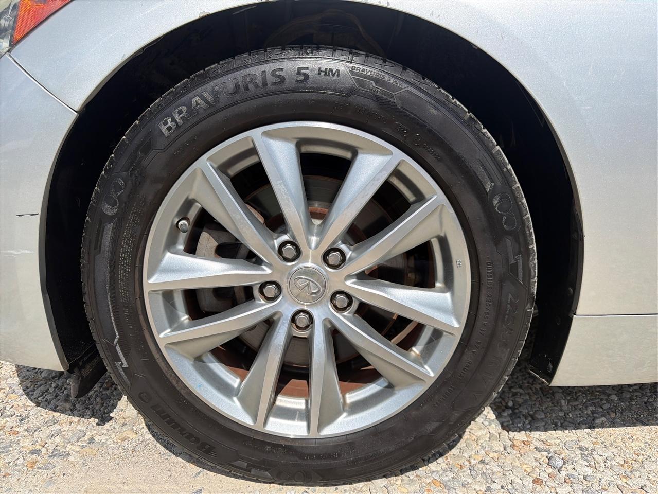 Infiniti Q50 4dr Sdn Premium RWD 2014