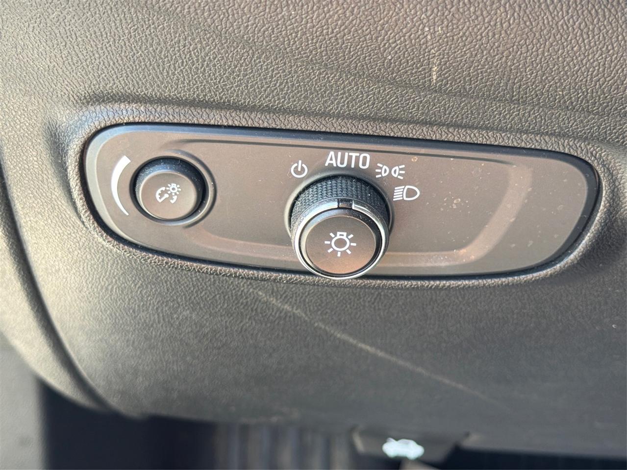 Chevrolet Equinox FWD 4dr LS 2022
