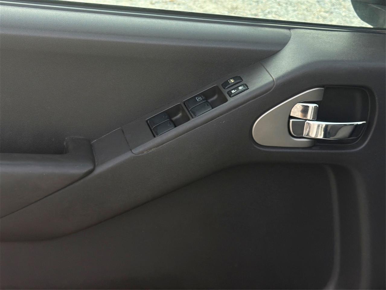 Suzuki Equator 2WD Crew Cab V6 Auto Sport 2011