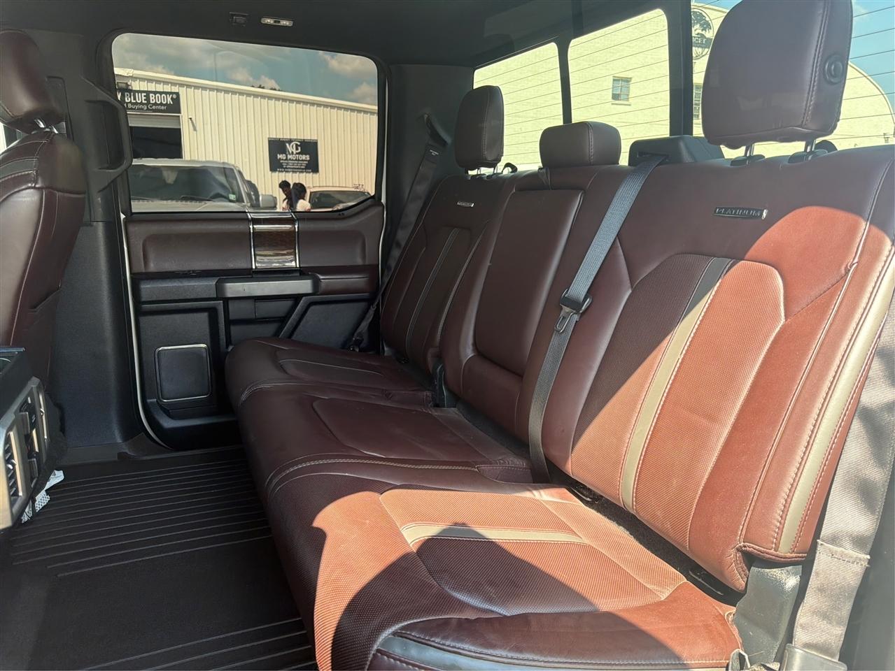 Ford F-150 4WD SuperCrew 145" Platinum 2016