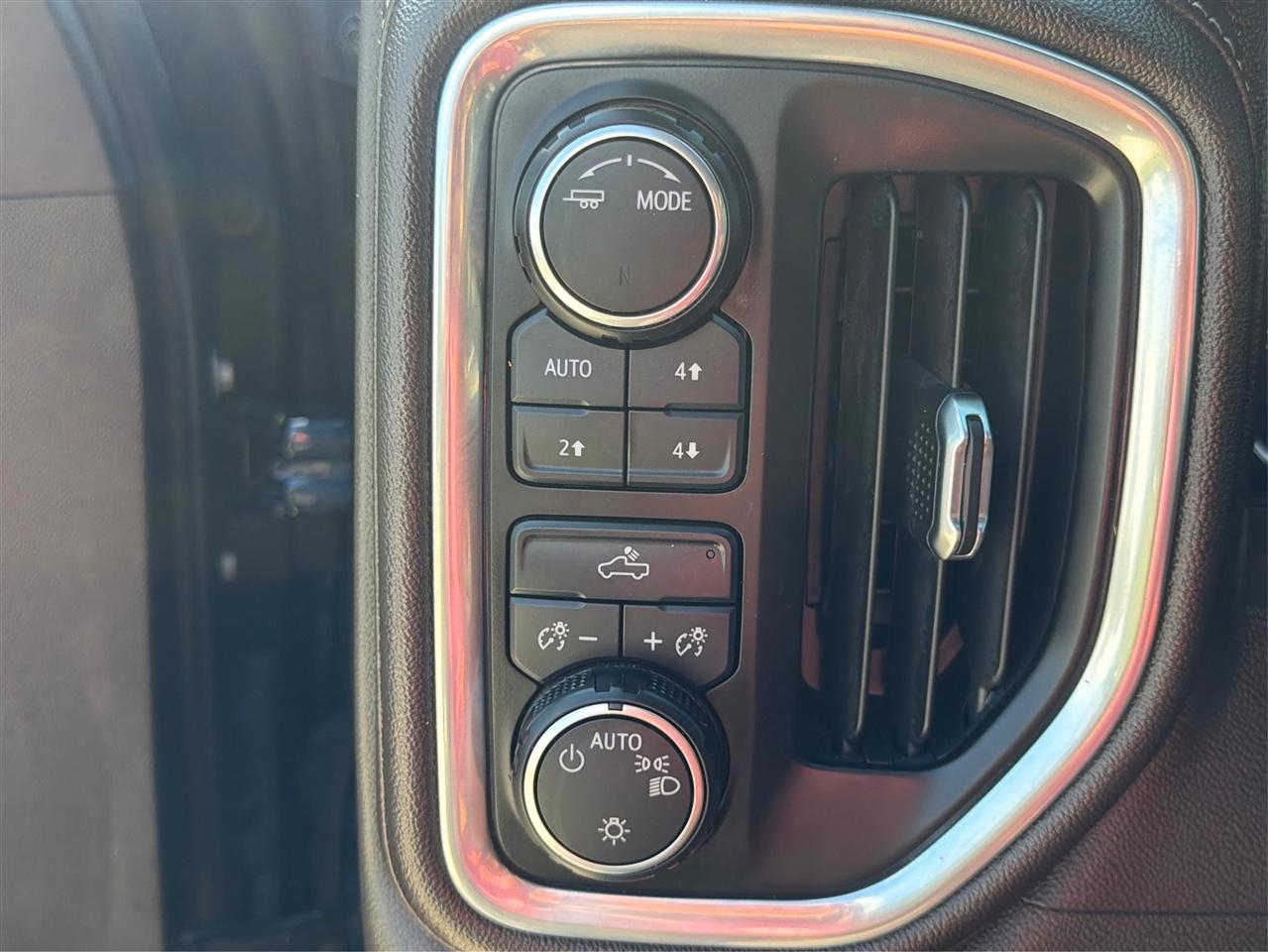 Chevrolet Silverado photo 15