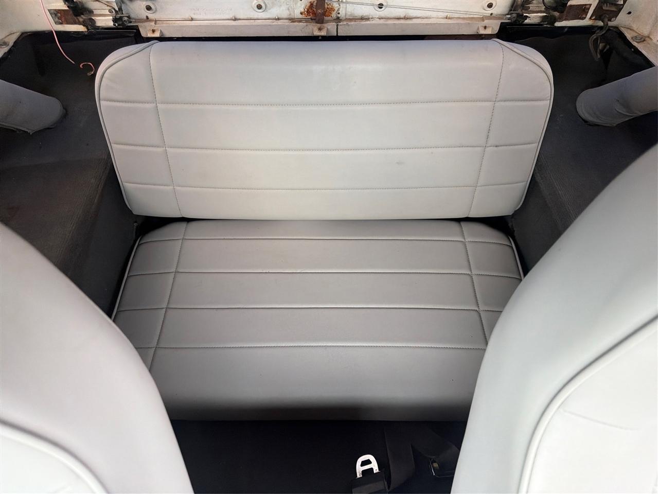 Jeep Wrangler 2dr "S" 1991