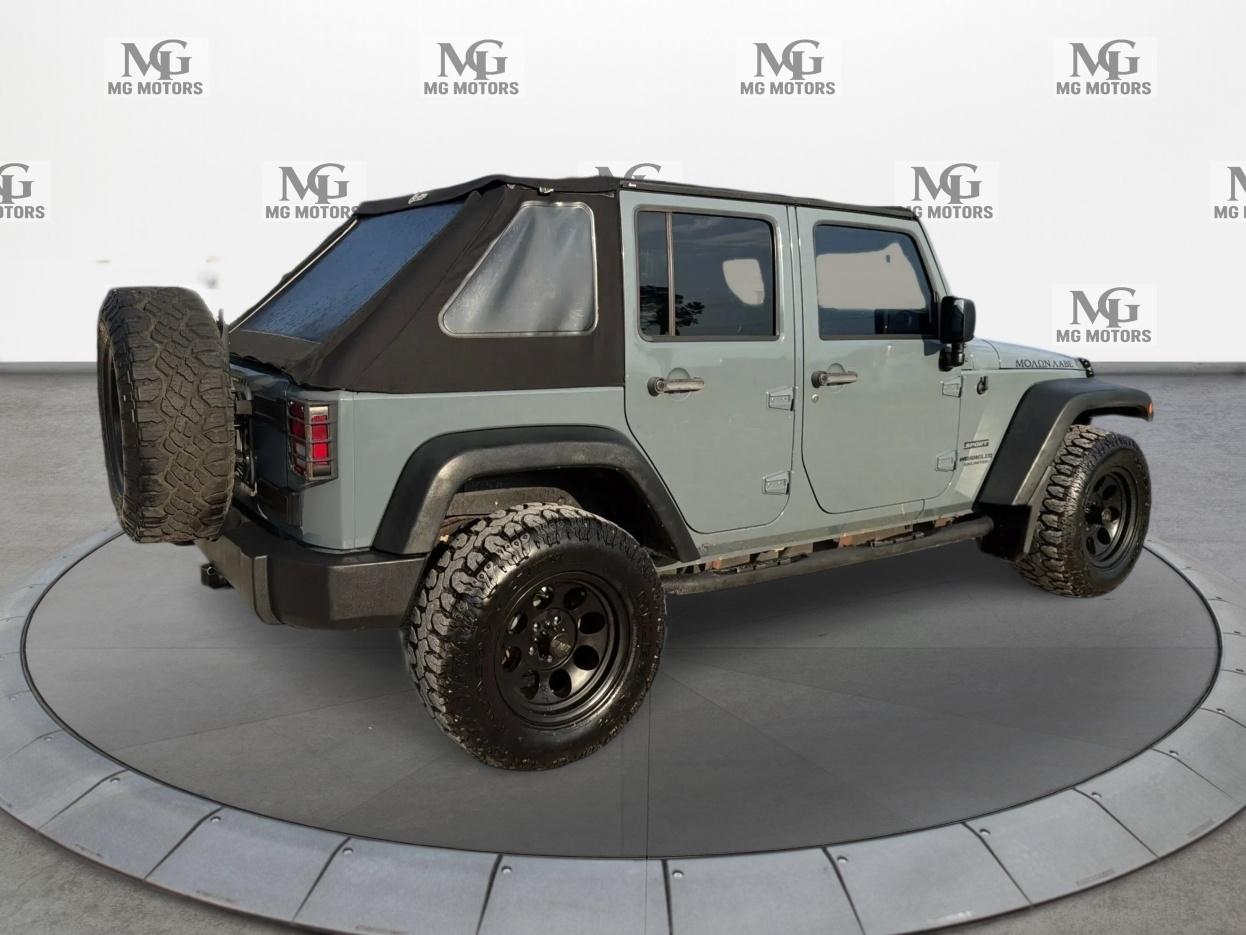 Jeep Wrangler Unlimited 4WD 4dr Sport 2015