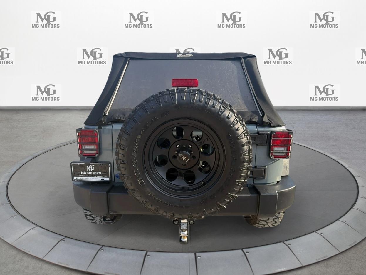 Jeep Wrangler Unlimited 4WD 4dr Sport 2015