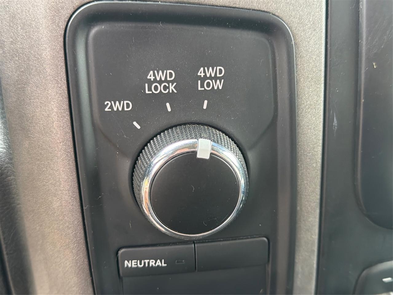 RAM 2500 4WD Crew Cab 149" Tradesman 2016