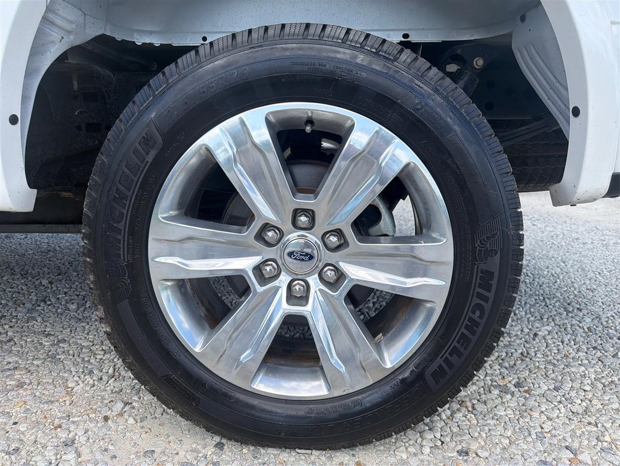 Ford F-150 photo 24