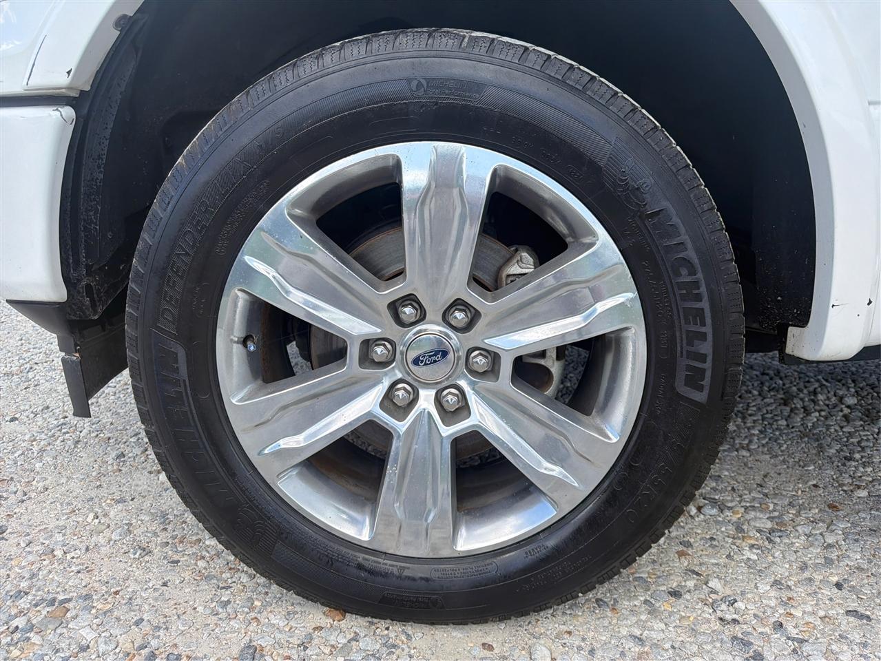 Ford F-150 photo 25
