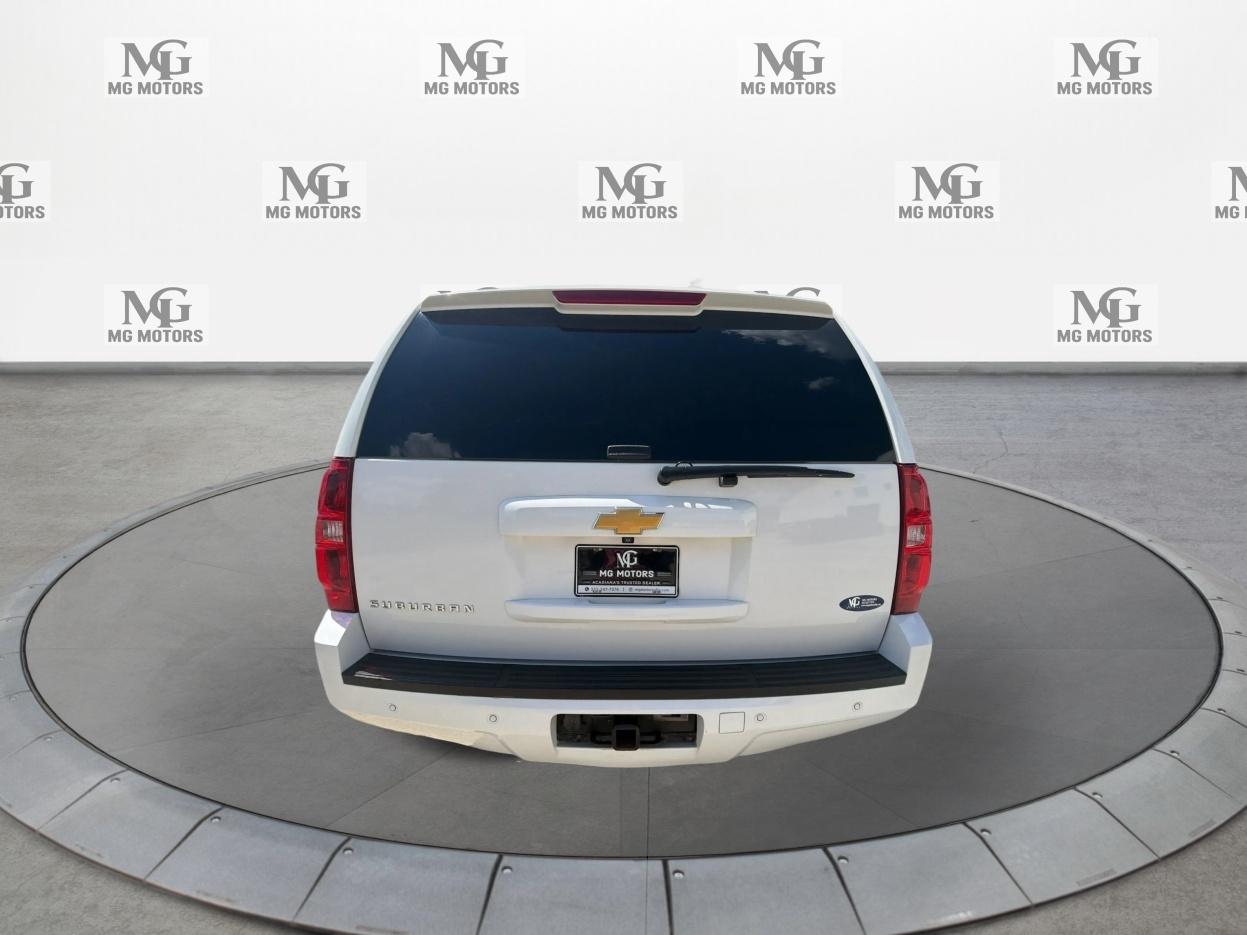 Chevrolet Suburban photo 5