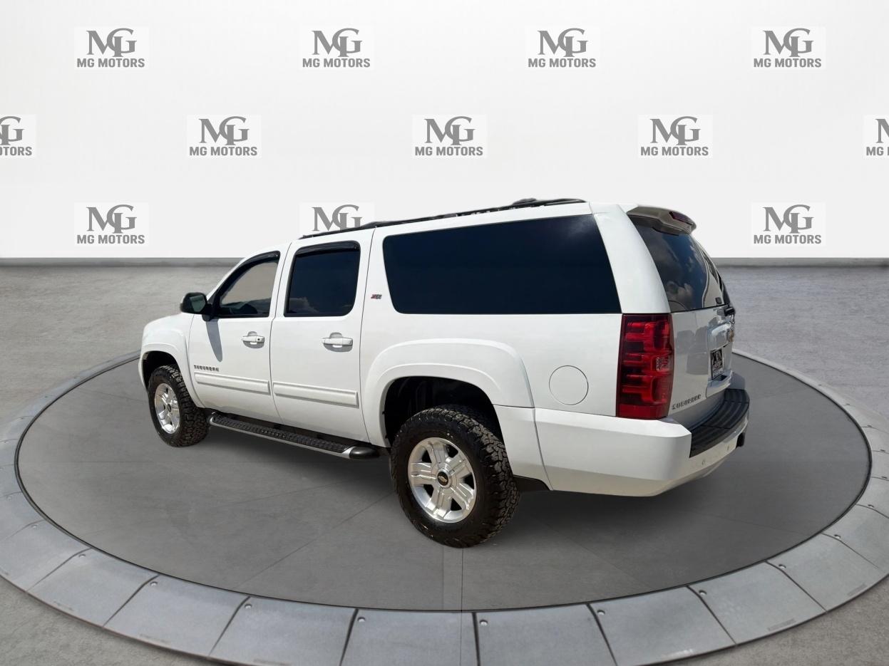Chevrolet Suburban photo 6