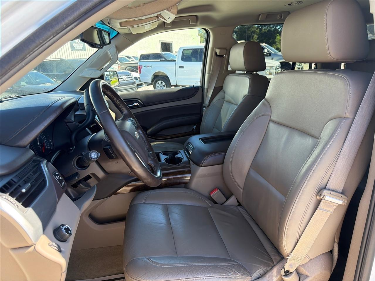 Chevrolet Tahoe photo 11