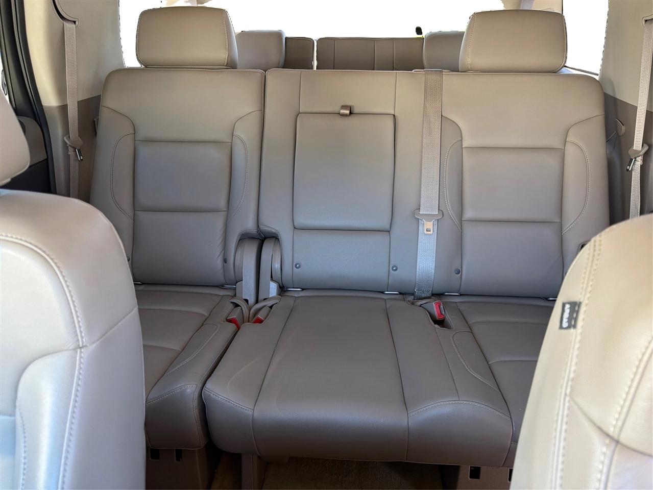 Chevrolet Tahoe photo 15