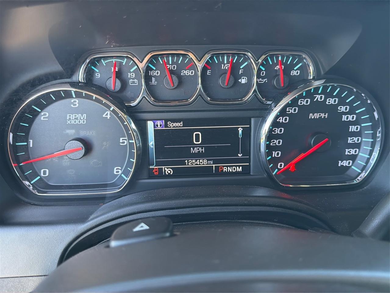Chevrolet Tahoe photo 16