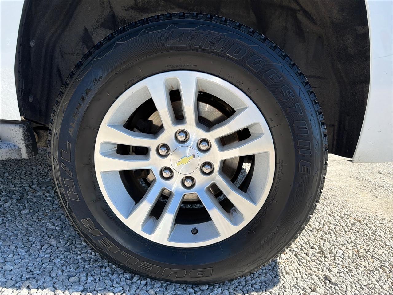 Chevrolet Tahoe photo 24