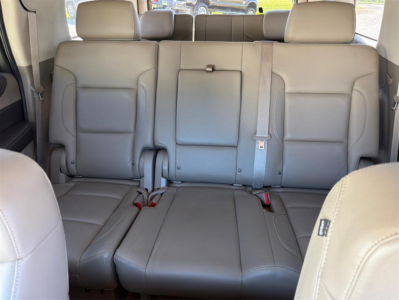 Chevrolet Tahoe photo 31
