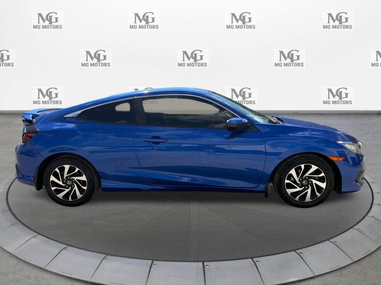 Honda Civic photo 2