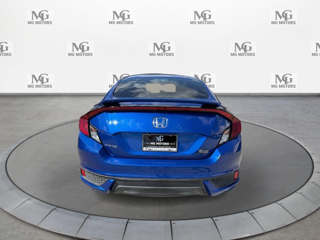 Honda Civic photo 5