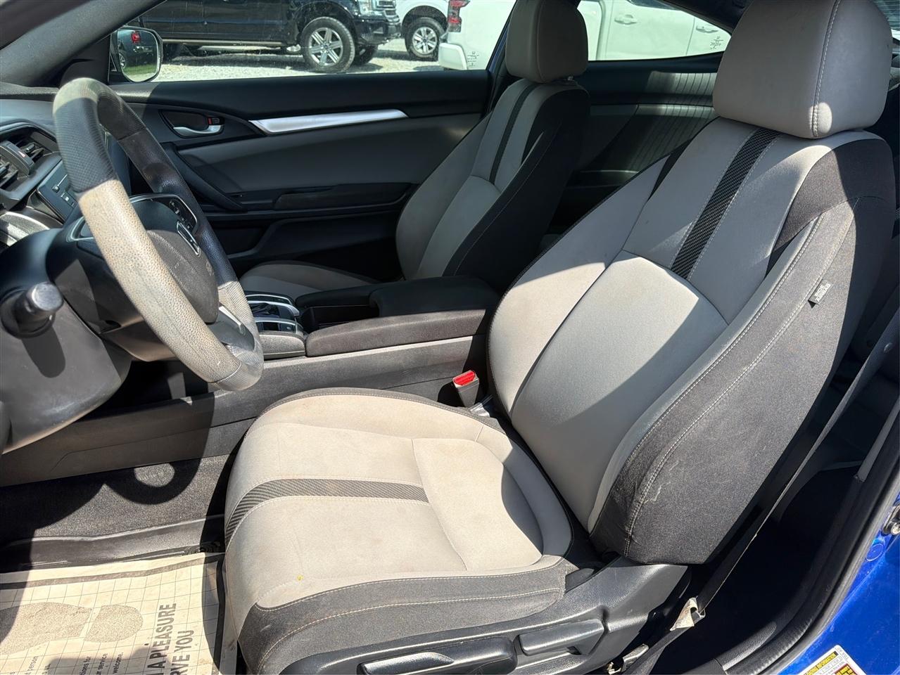 Honda Civic photo 11