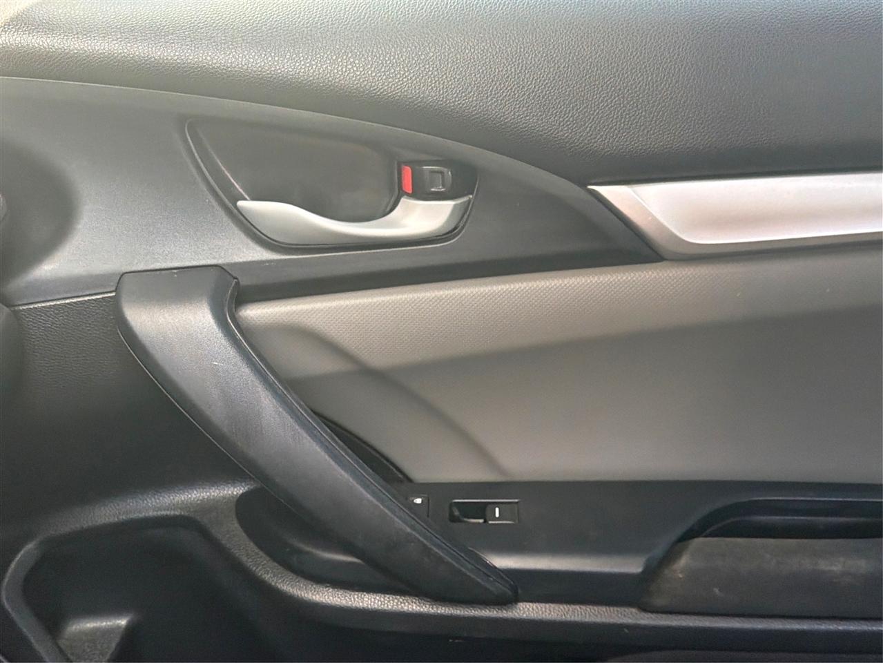 Honda Civic photo 19