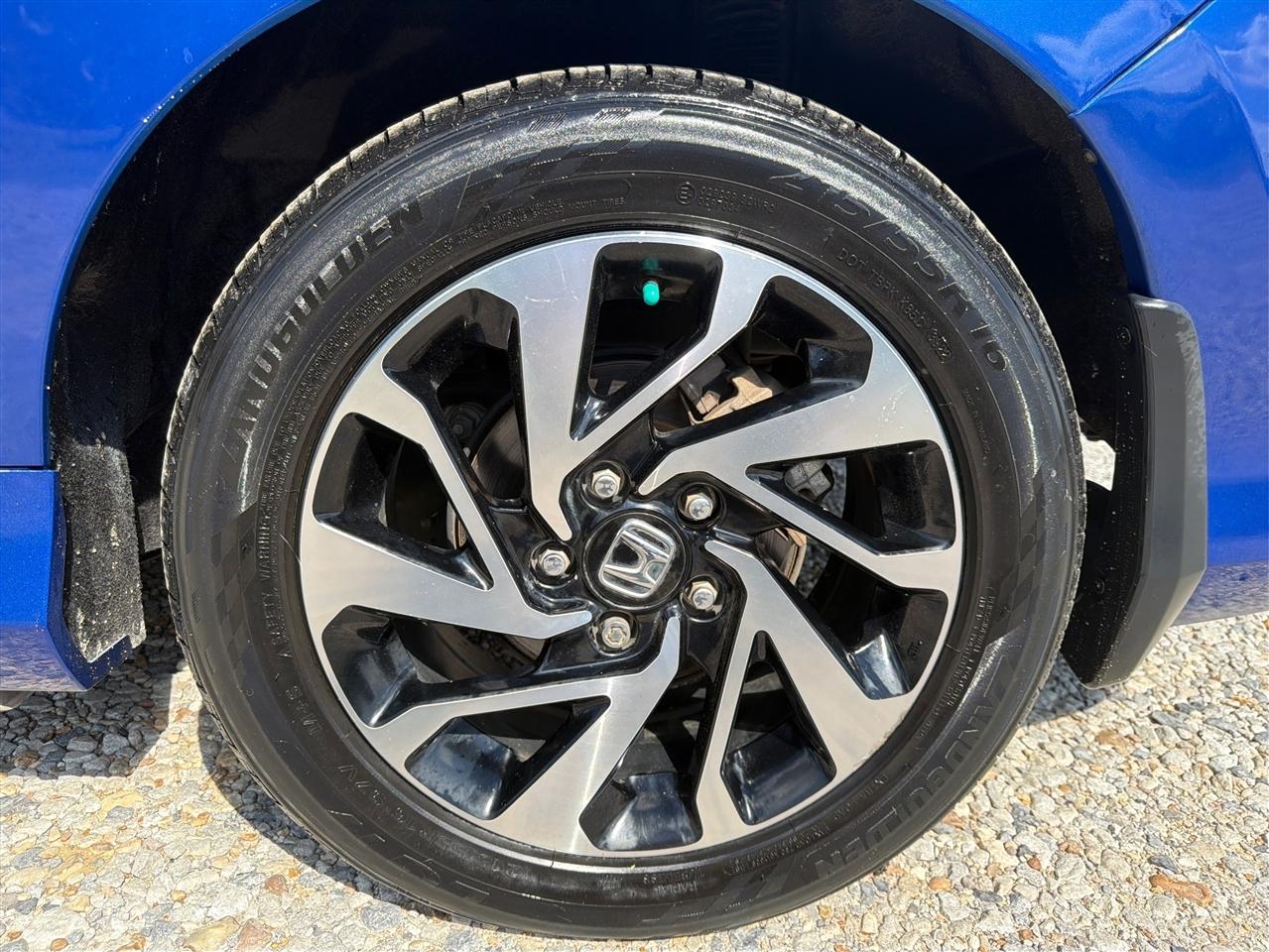 Honda Civic photo 22