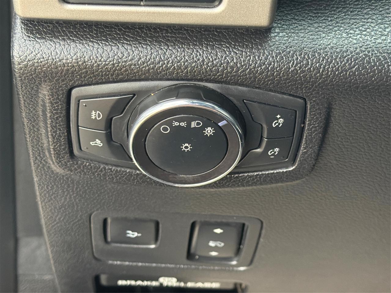 Ford F-250 photo 17