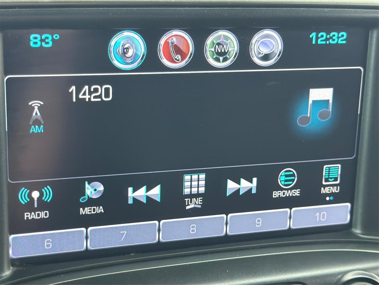 Chevrolet Silverado photo 13