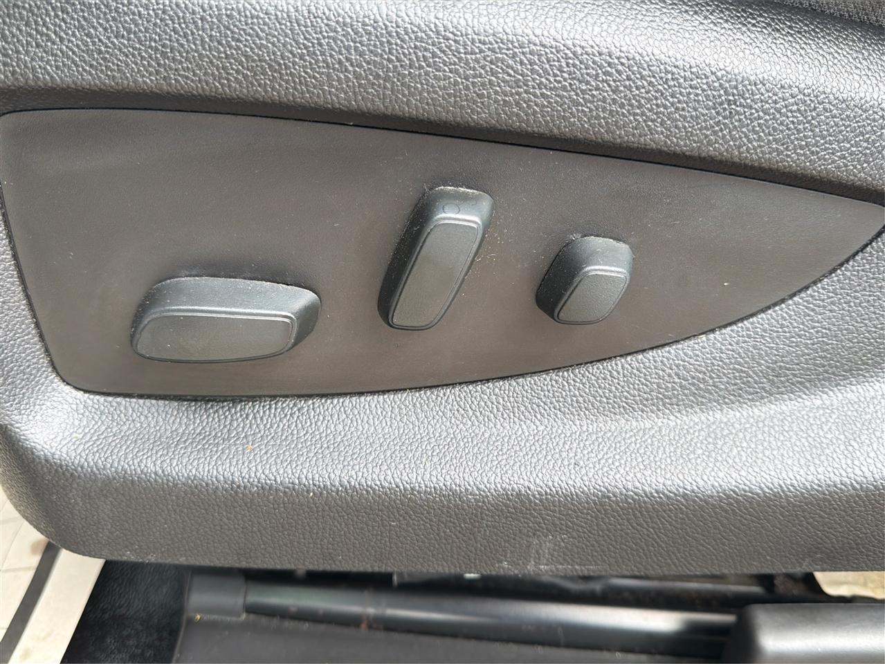 Chevrolet Silverado photo 18