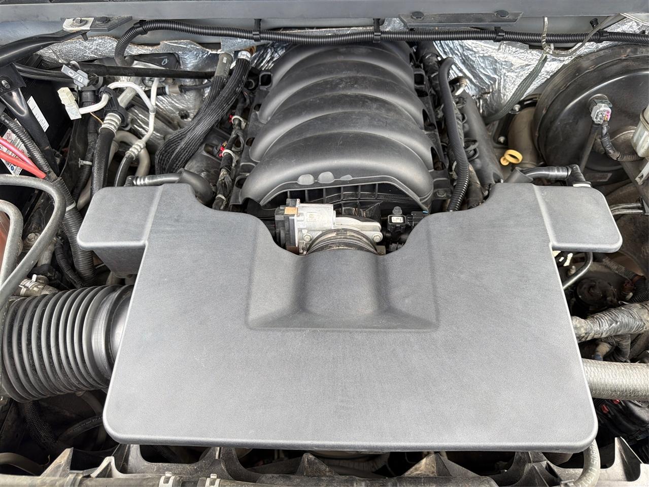 Chevrolet Silverado photo 22