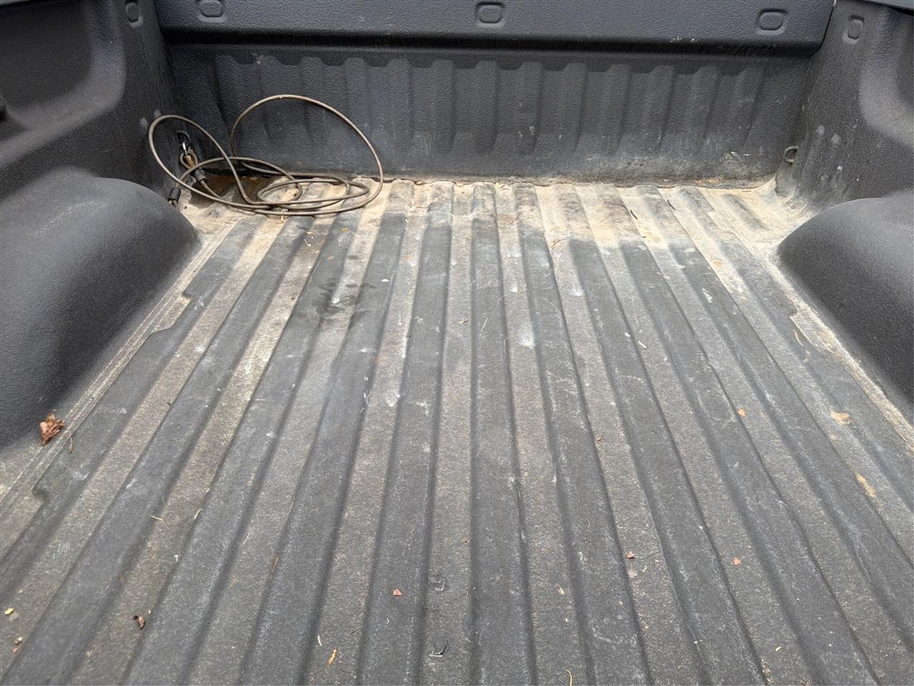 Chevrolet Silverado photo 25
