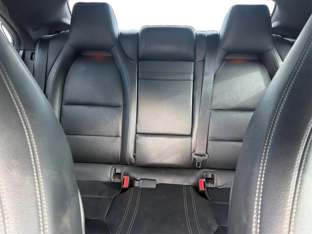 Mercedes-Benz CLA photo 15