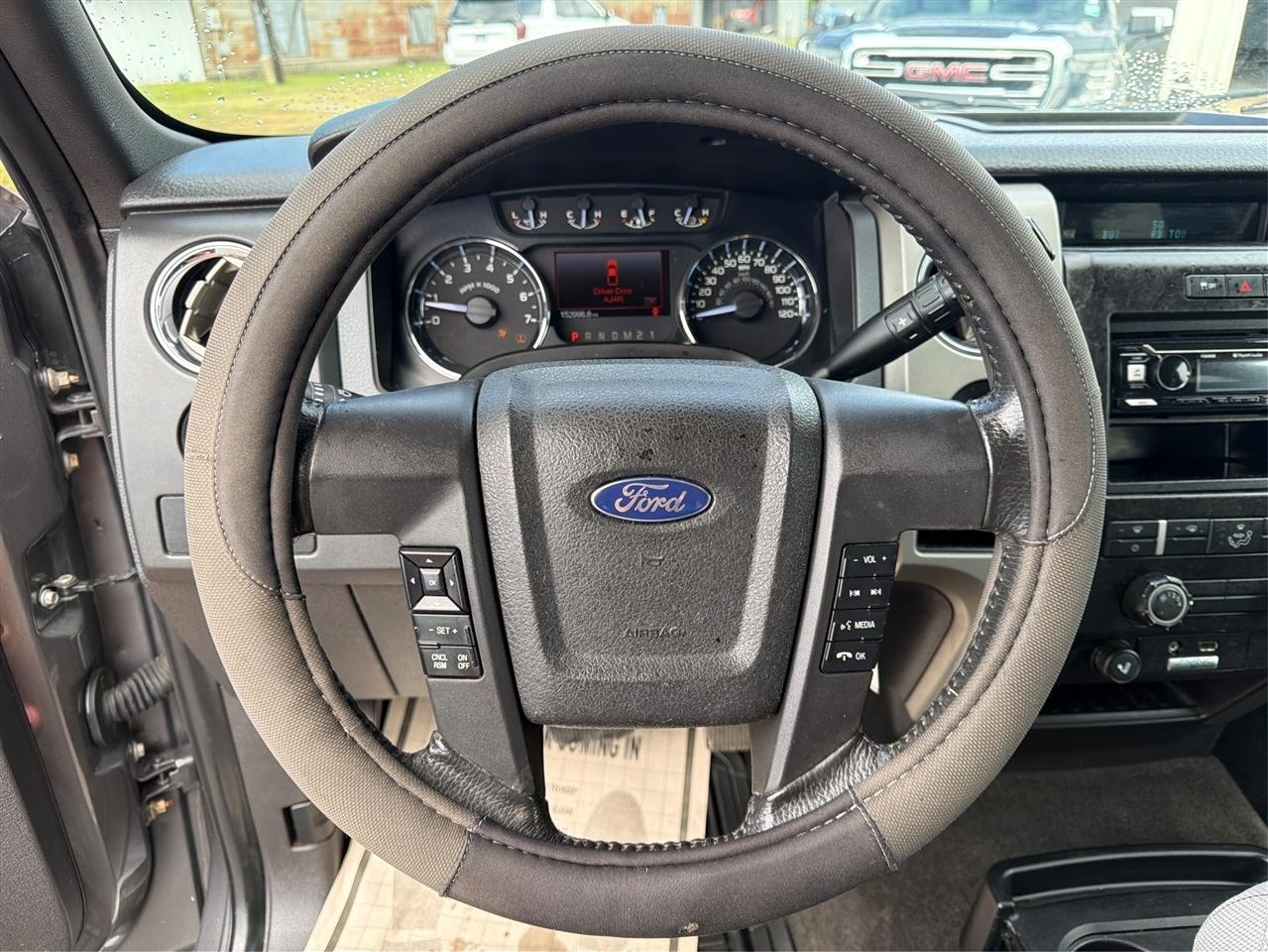 Ford F-150 2WD SuperCab 145" XLT 2011