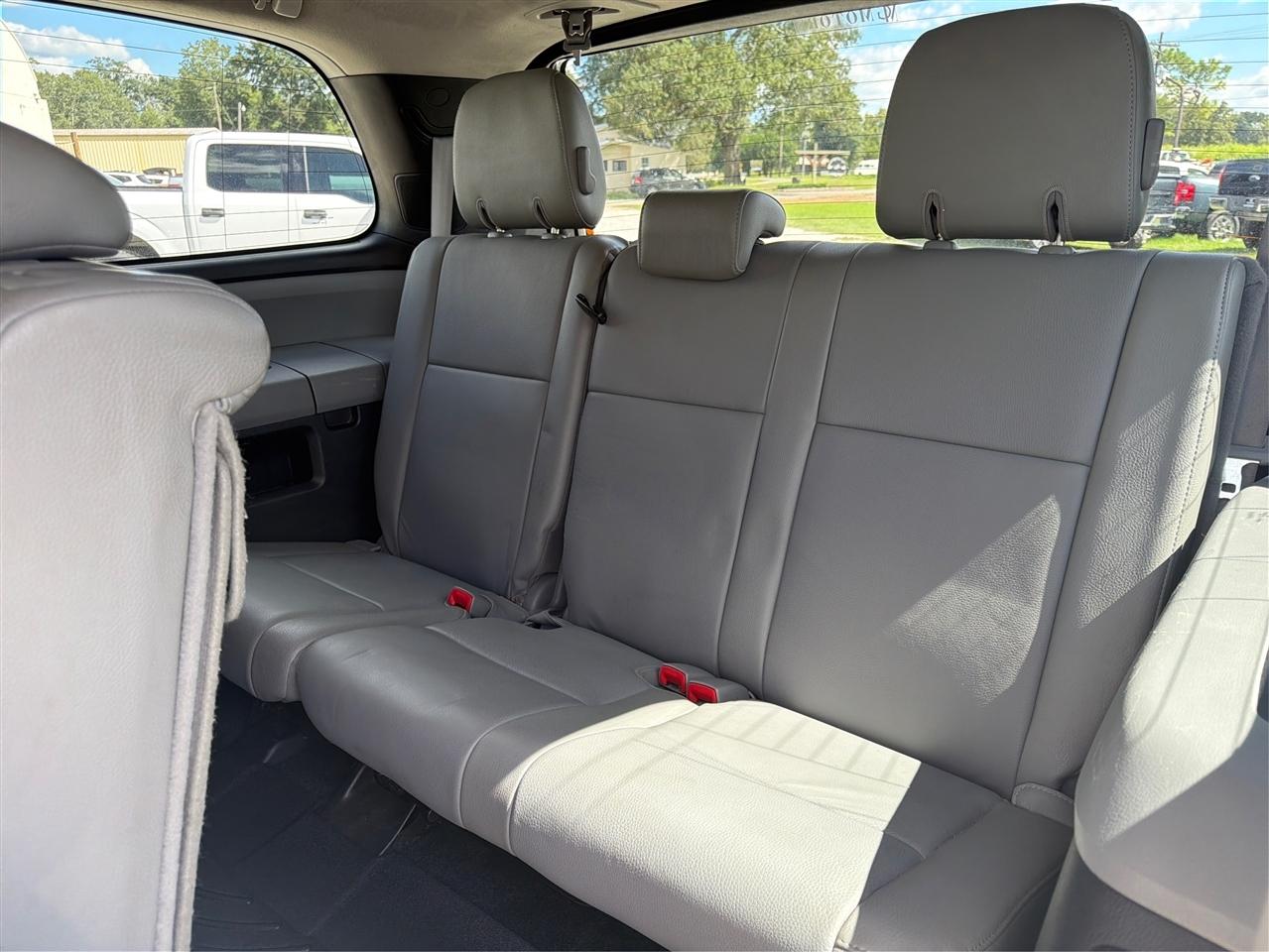 Toyota Sequoia  2013