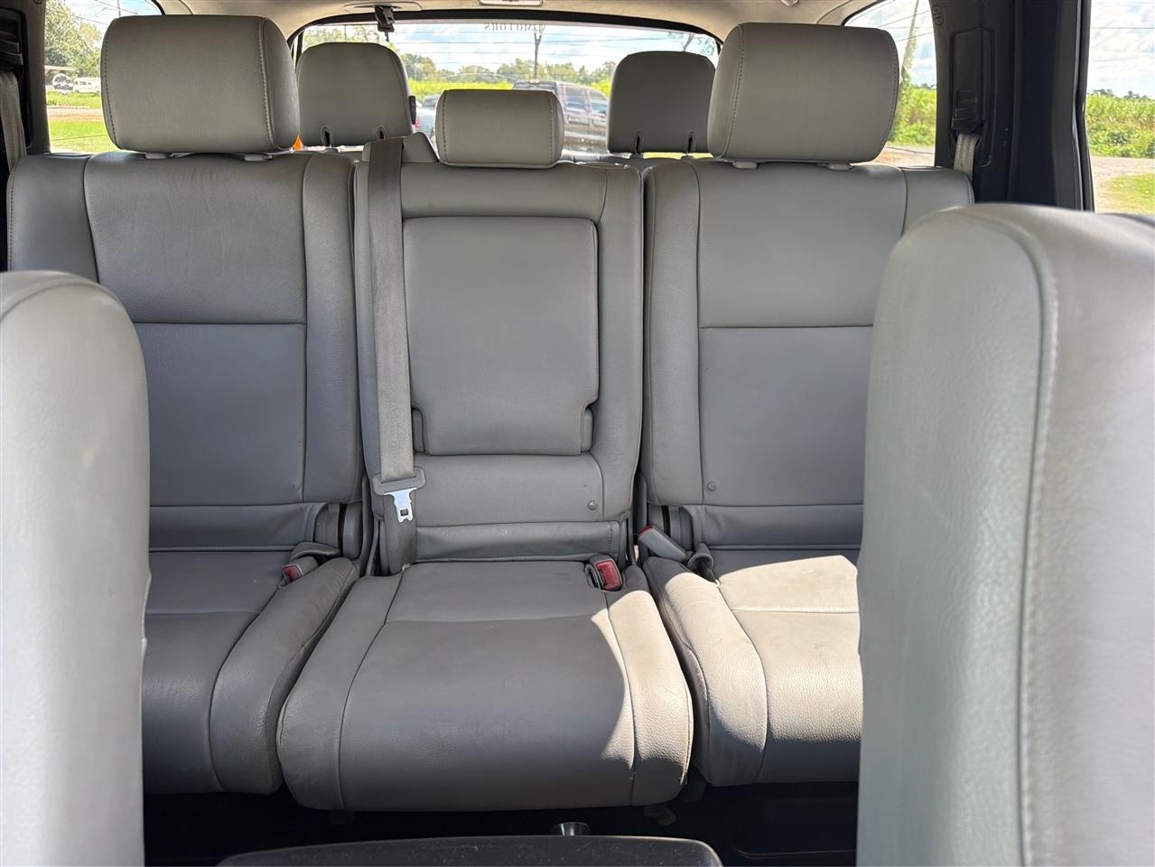 Toyota Sequoia  2013