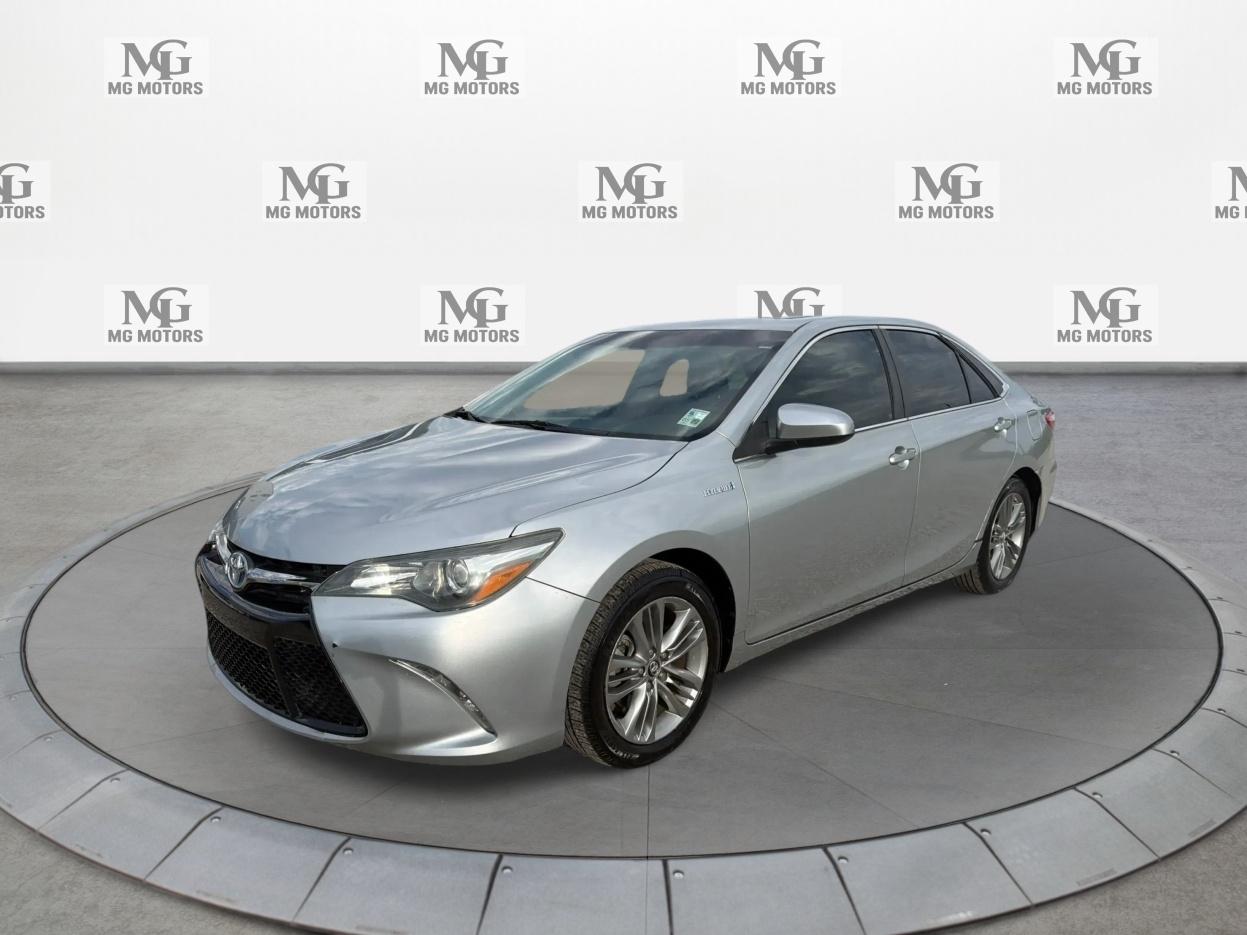 Toyota Camry Hybrid SE 2016