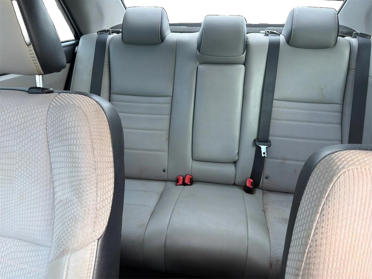Toyota Camry Hybrid SE 2016