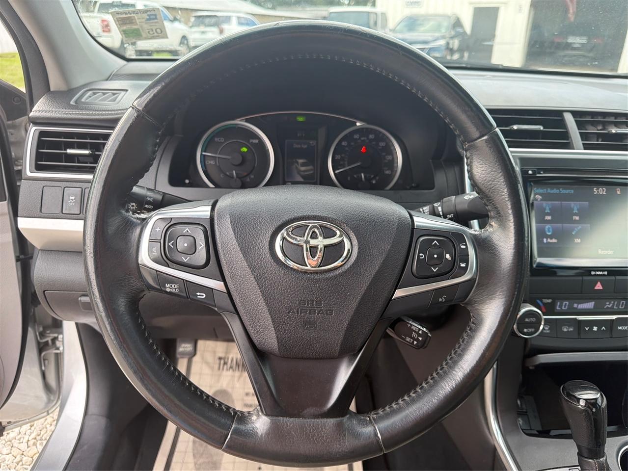 Toyota Camry Hybrid SE 2016