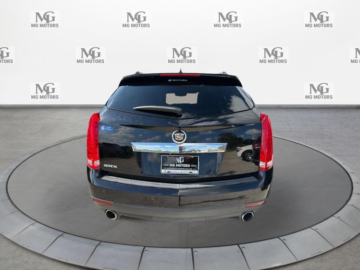 Cadillac SRX FWD 4dr Luxury Collection 2011