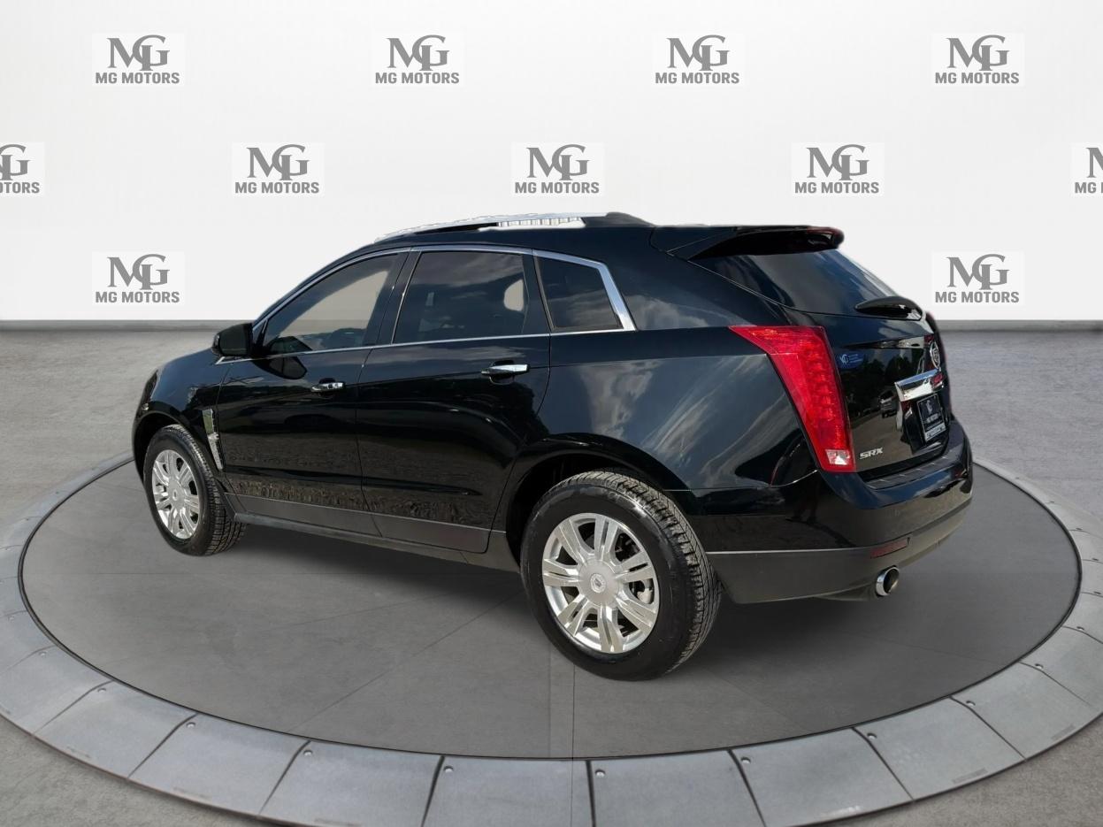 Cadillac SRX FWD 4dr Luxury Collection 2011