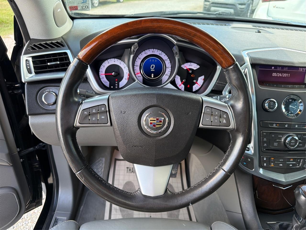 Cadillac SRX FWD 4dr Luxury Collection 2011