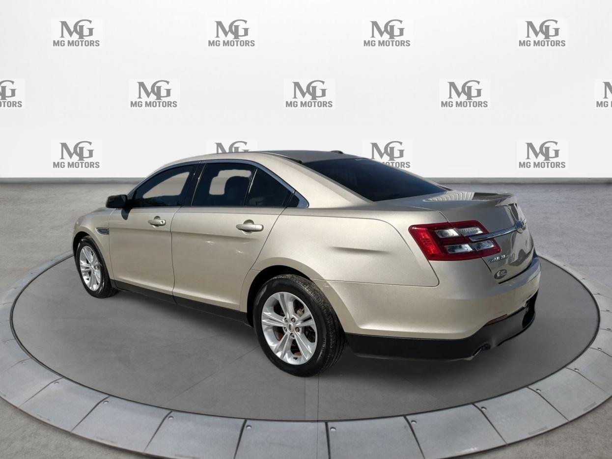 Ford Taurus SE FWD 2018