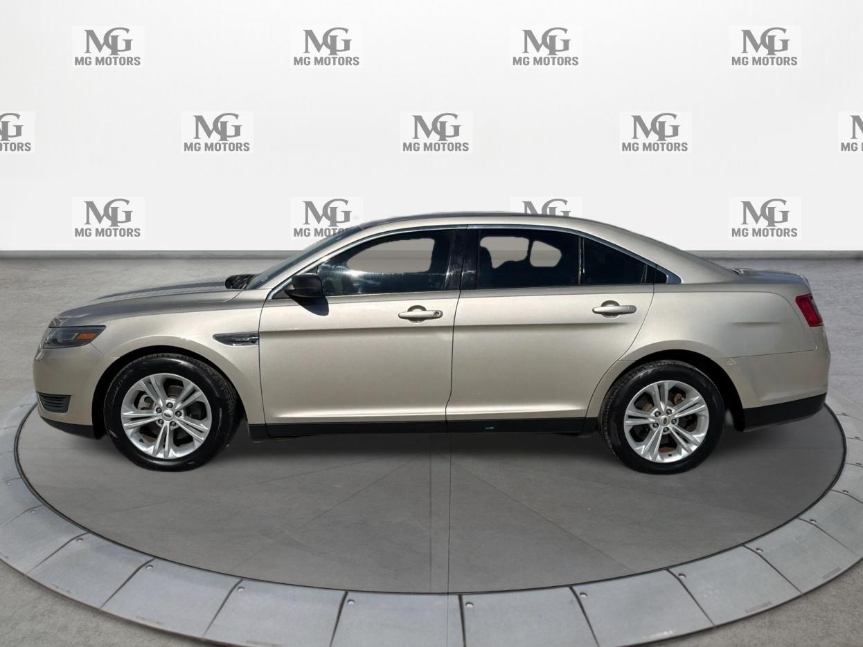 Ford Taurus SE FWD 2018