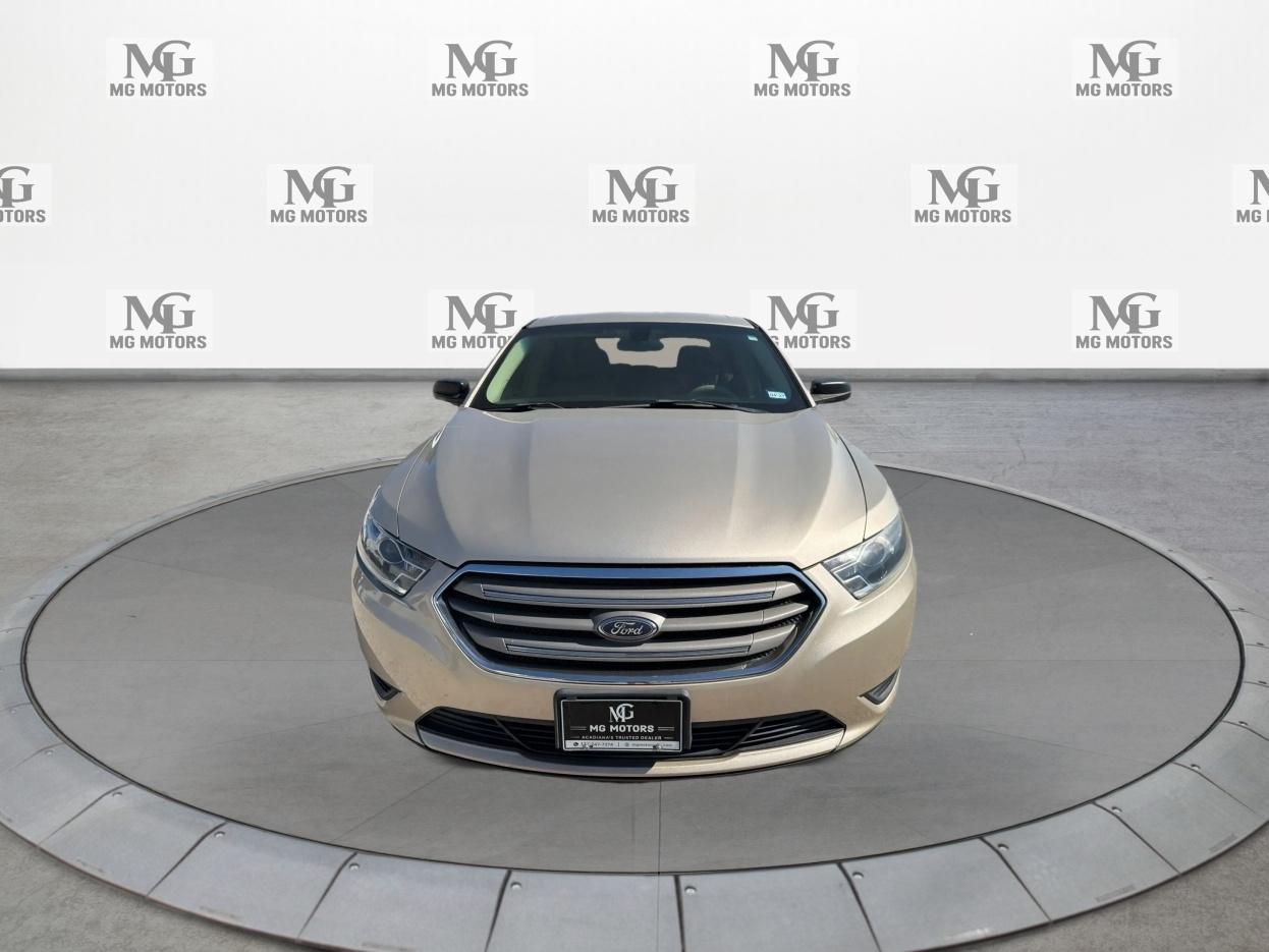 Ford Taurus SE FWD 2018
