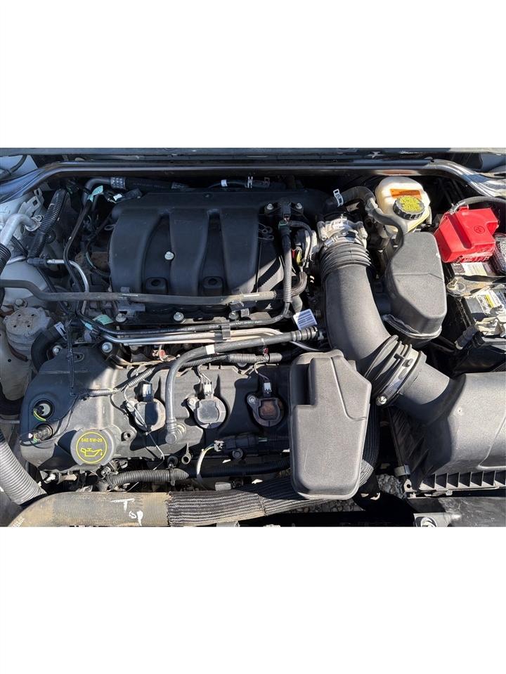 Ford Taurus SE FWD 2018