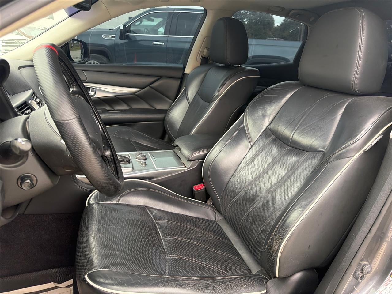 Infiniti Q70 4dr Sdn V6 AWD 2016
