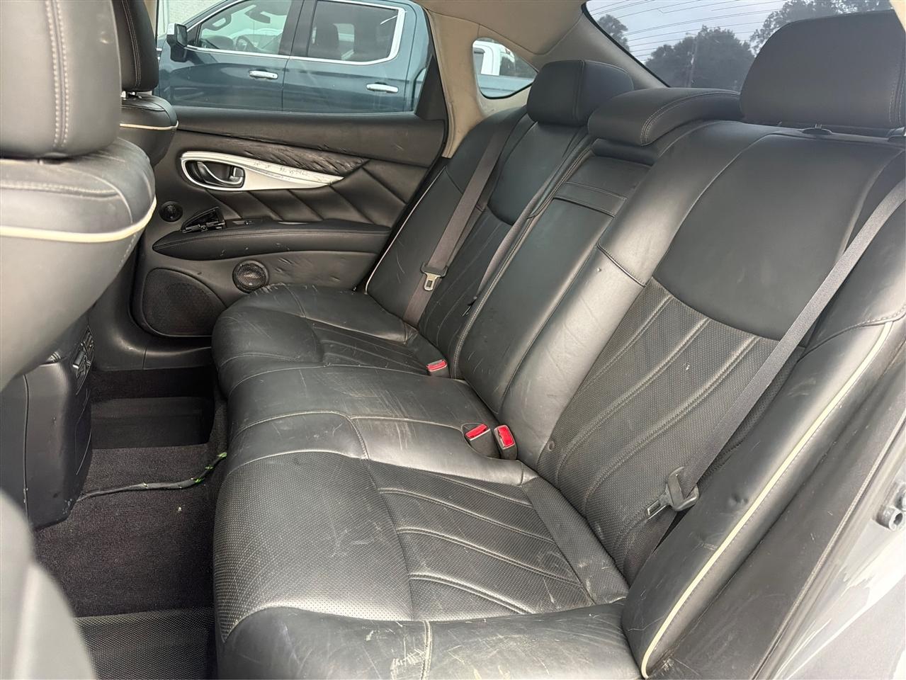 Infiniti Q70 4dr Sdn V6 AWD 2016