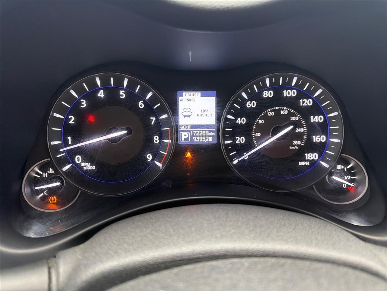 Infiniti Q70 4dr Sdn V6 AWD 2016