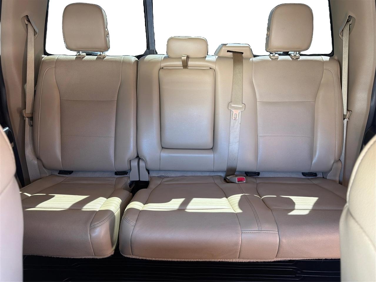 Ford F-150 4WD SuperCrew 145" Lariat 2015