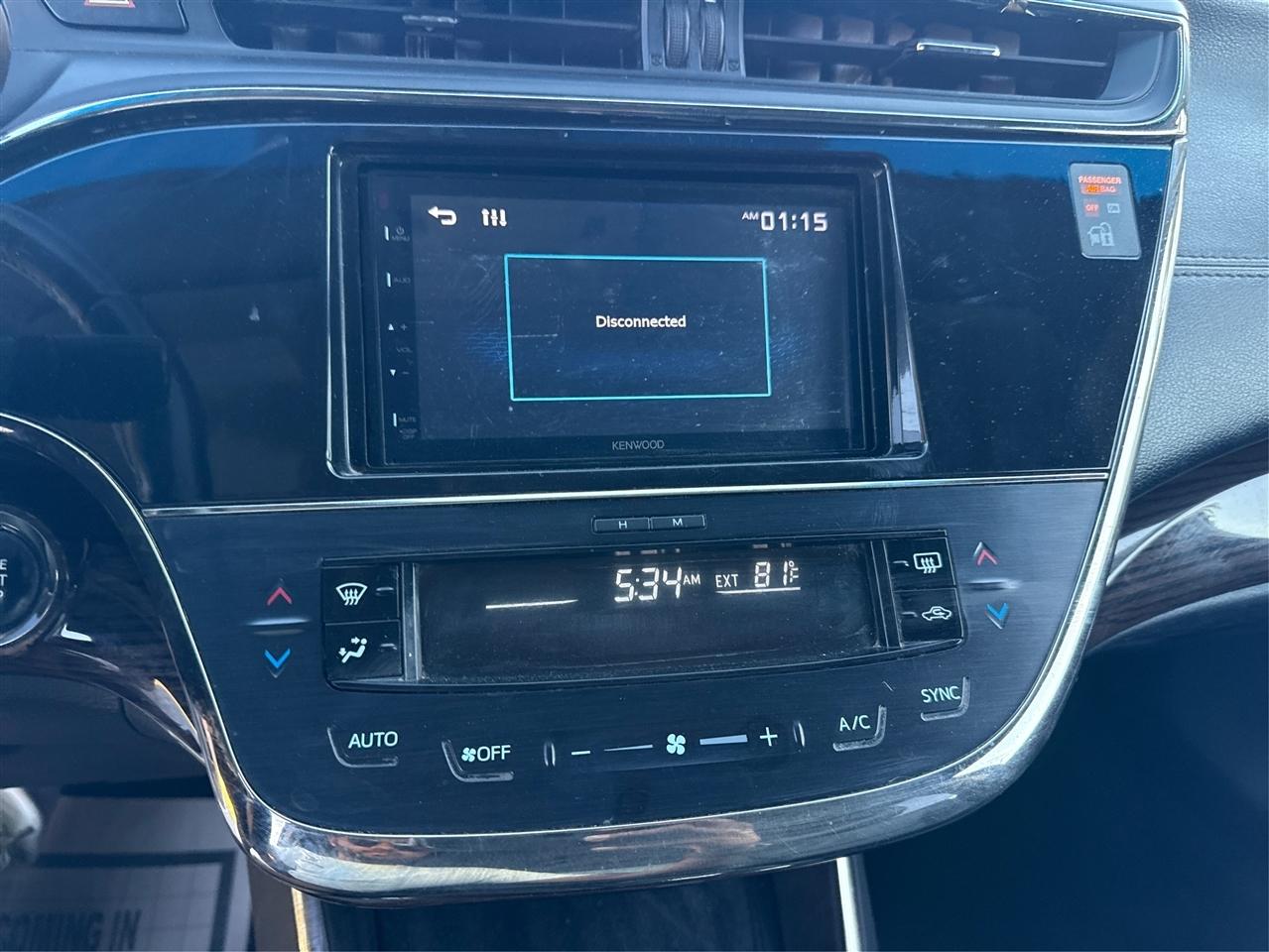 Toyota Avalon  2015