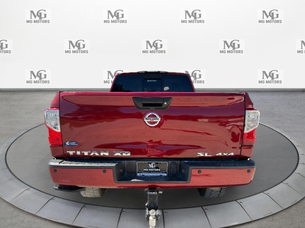 Nissan Titan XD 4x4 Diesel Crew Cab SL 2017