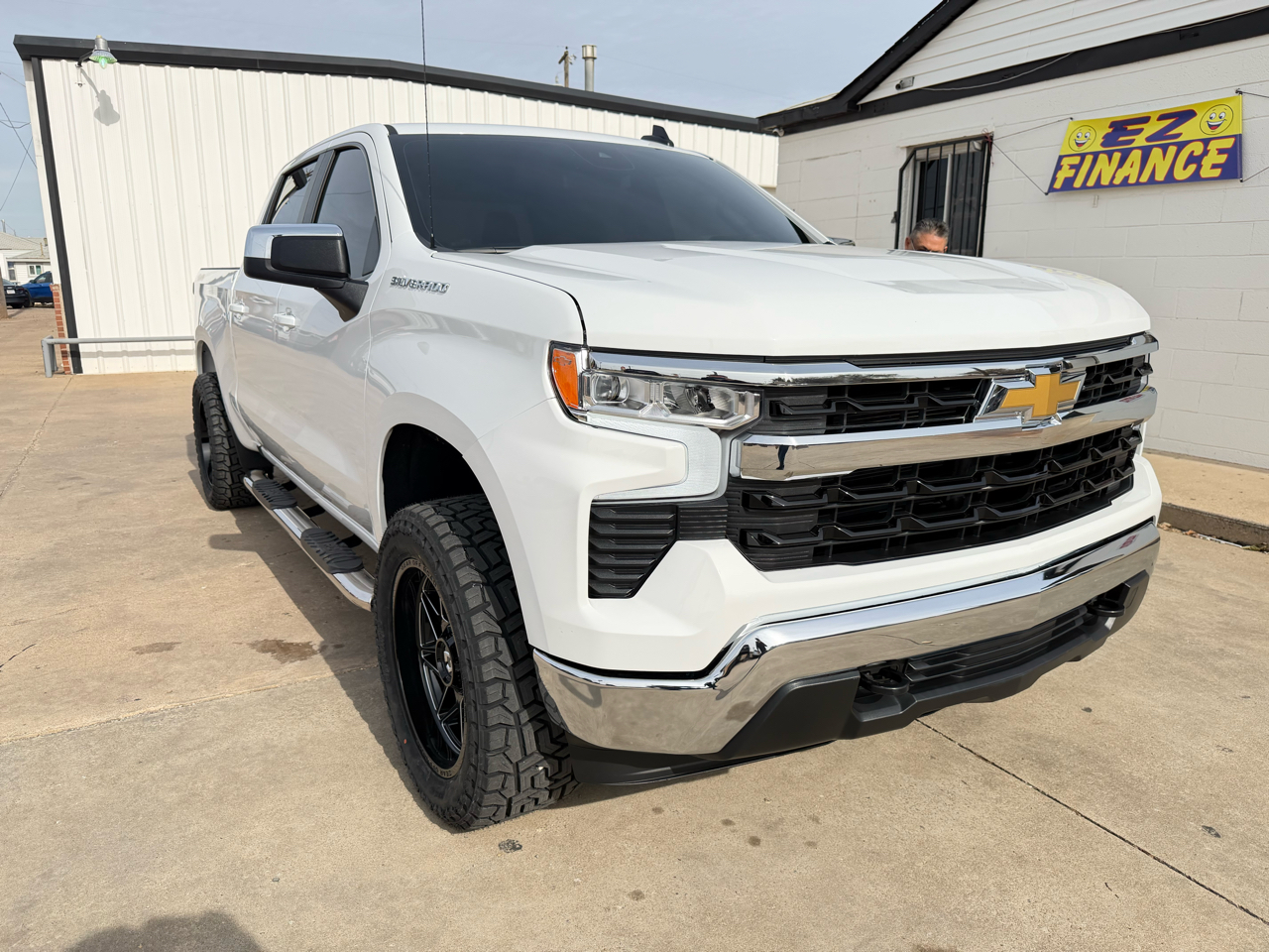 2026 Chevrolet Silverado 1500 LT Crew Cab 4WD