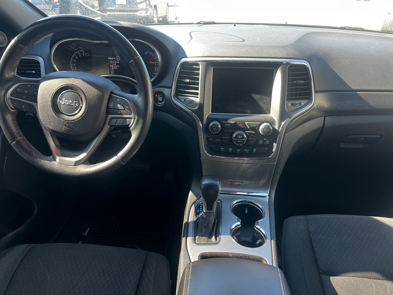 Jeep Grand Cherokee Laredo 4WD 2018